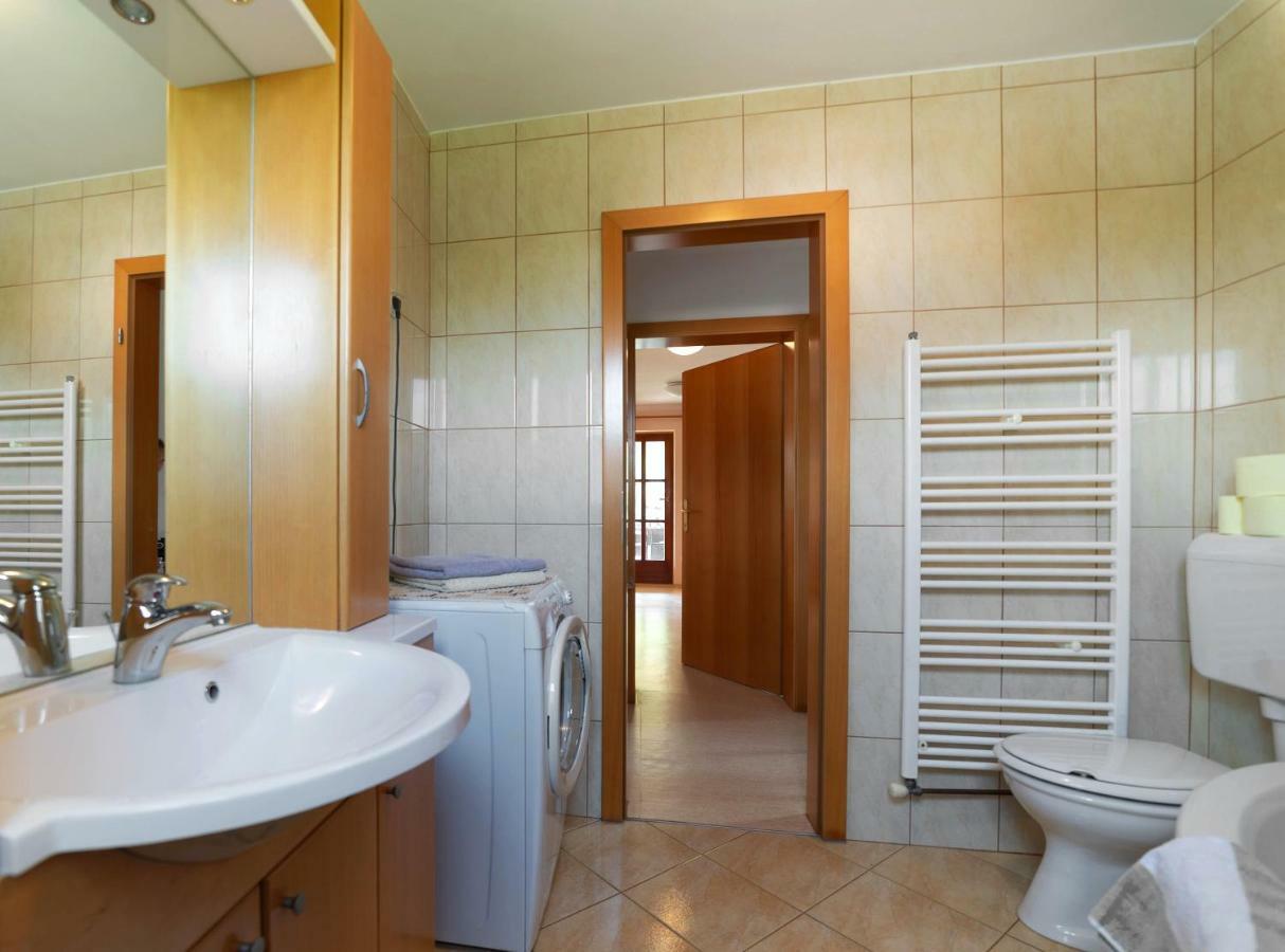 Apartmán Planinca -Hisa Z Razgledom Smarje pri Jelsah Exteriér fotografie